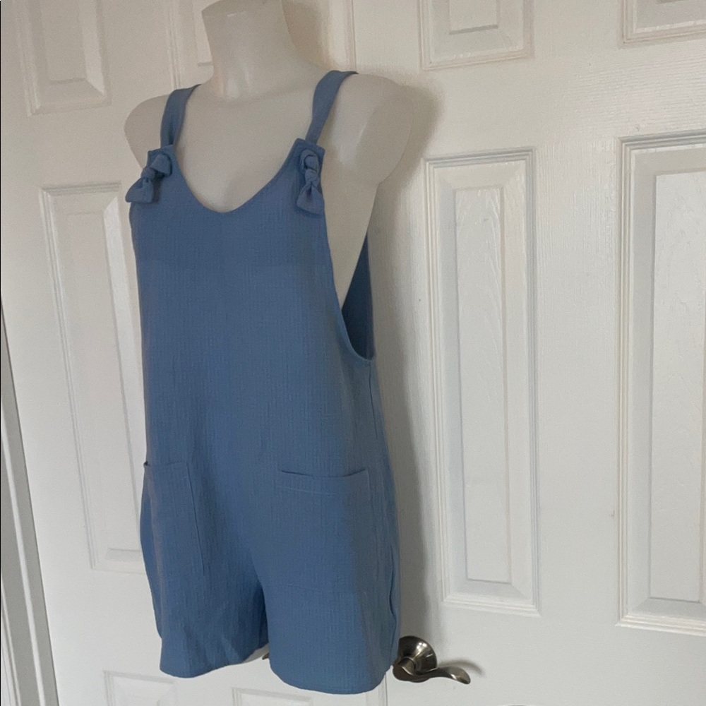EMORY ROSE BLUE SLEEVELESS KNOT FRONT POCKET PATCHED OVERALL ROMPER SZ MED - Picture 8 of 10